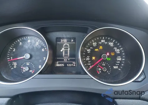 2017 Volkswagen Jetta 1.4T Se z USA, uszkodzony, nr VIN 3VWDB7AJ8HM394865